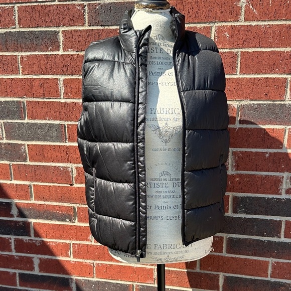 Old Navy Kids Black Puffer Jacket HG - Picture 3 of 4